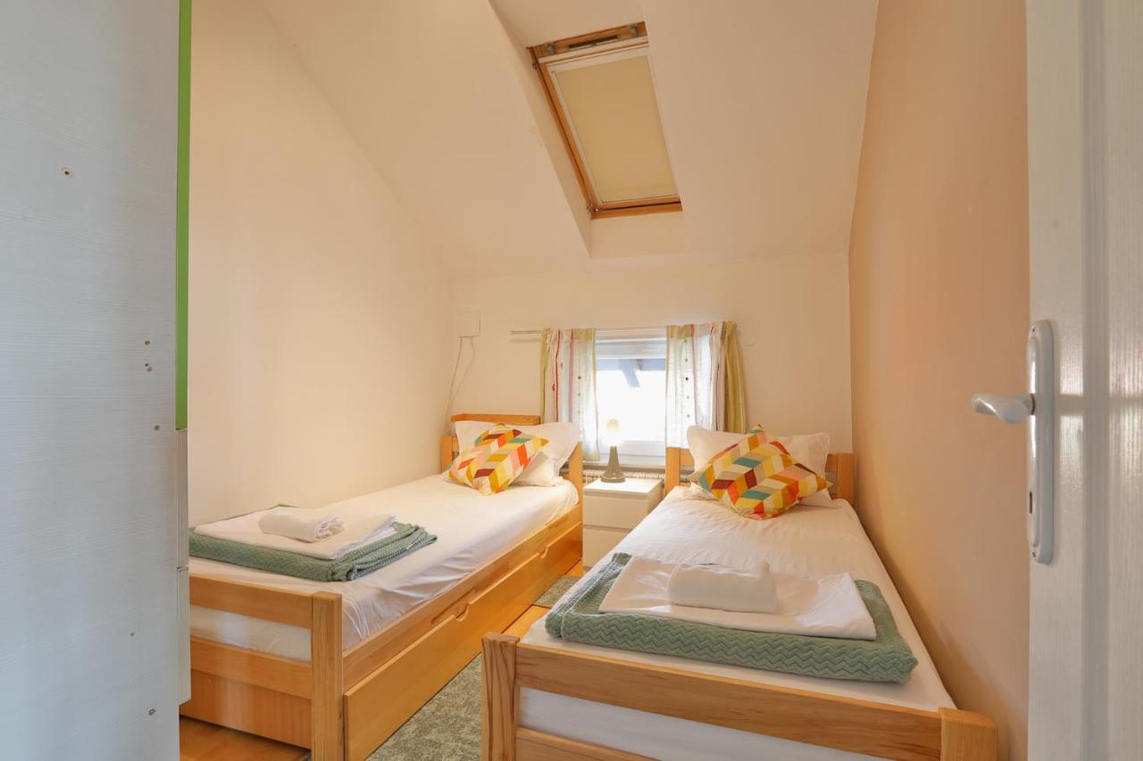 Aviator Apartments & Rooms Nikola Tesla Airport Belgrade Surčin Zewnętrze zdjęcie